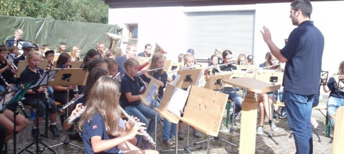 Musikalische Ferien mit der Jugendkapelle HULA